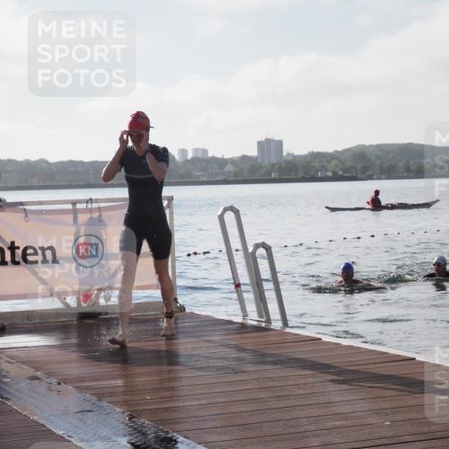 17.08.2025 - KN Förde Triathlon 2025 KatJ http://msf.ph/oto/8576587 17.08.2025 09:14:30 Schwimmen 140, 140 meine-sportfotos.de