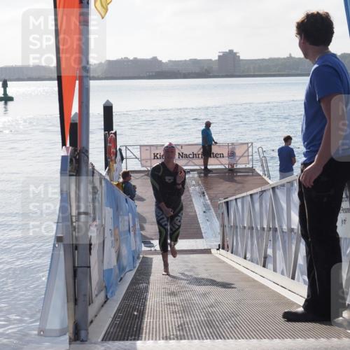 17.08.2025 - KN Förde Triathlon 2025 MichiJ http://msf.ph/oto/8576626 17.08.2025 09:10:48 Schwimmen 113, 121, 121 meine-sportfotos.de