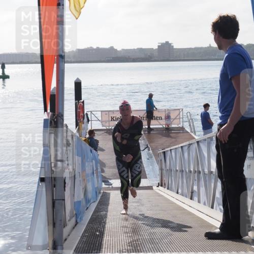17.08.2025 - KN Förde Triathlon 2025 MichiJ http://msf.ph/oto/8576637 17.08.2025 09:10:48 Schwimmen 113, 121, 121 meine-sportfotos.de