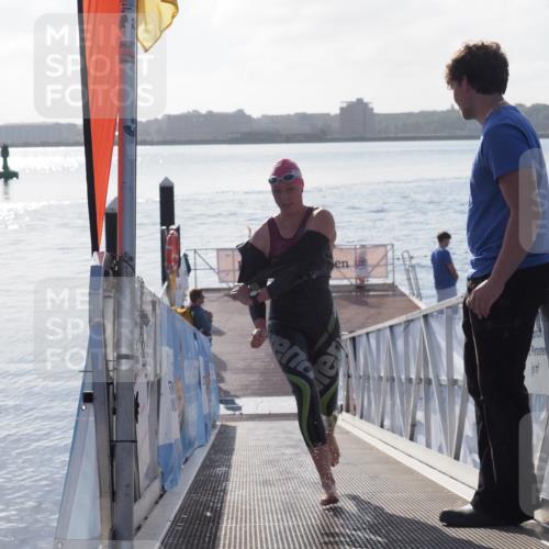 17.08.2025 - KN Förde Triathlon 2025 MichiJ http://msf.ph/oto/8576645 17.08.2025 09:10:49 Schwimmen 113, 121, 121 meine-sportfotos.de