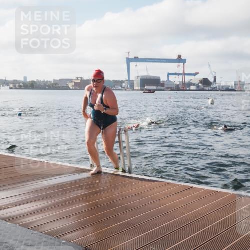 17.08.2025 - KN Förde Triathlon 2025 KatJ http://msf.ph/oto/8576650 17.08.2025 09:14:46 Schwimmen 128, 139, 146, 150, 155, 159, 128, 139, 146, 150, 155, 159 meine-sportfotos.de