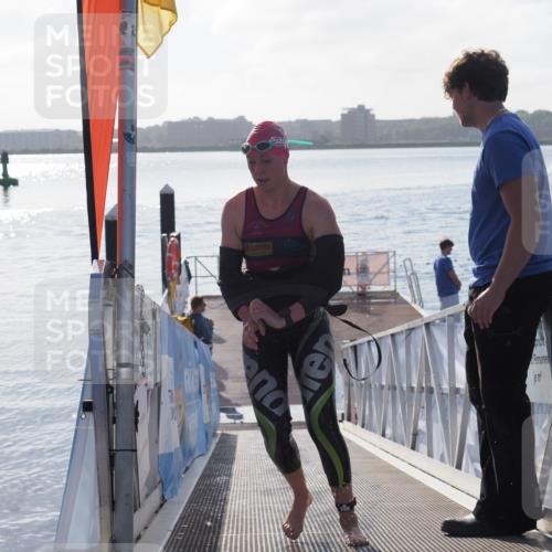 17.08.2025 - KN Förde Triathlon 2025 MichiJ http://msf.ph/oto/8576651 17.08.2025 09:10:49 Schwimmen 113, 121, 121 meine-sportfotos.de