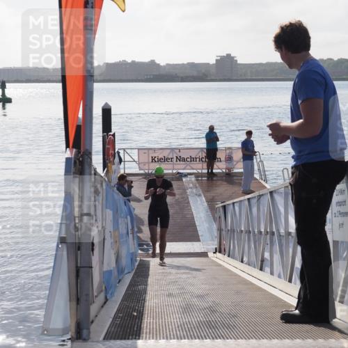 17.08.2025 - KN Förde Triathlon 2025 MichiJ http://msf.ph/oto/8576657 17.08.2025 09:11:13 Schwimmen 117, 116, 117, 125, 157 meine-sportfotos.de