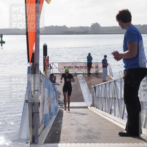 17.08.2025 - KN Förde Triathlon 2025 MichiJ http://msf.ph/oto/8576659 17.08.2025 09:11:13 Schwimmen 117, 116, 117, 125, 157 meine-sportfotos.de