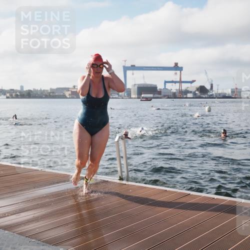 17.08.2025 - KN Förde Triathlon 2025 KatJ http://msf.ph/oto/8576660 17.08.2025 09:14:47 Schwimmen 128, 139, 146, 150, 155, 159, 128, 139, 146, 150, 155, 159 meine-sportfotos.de