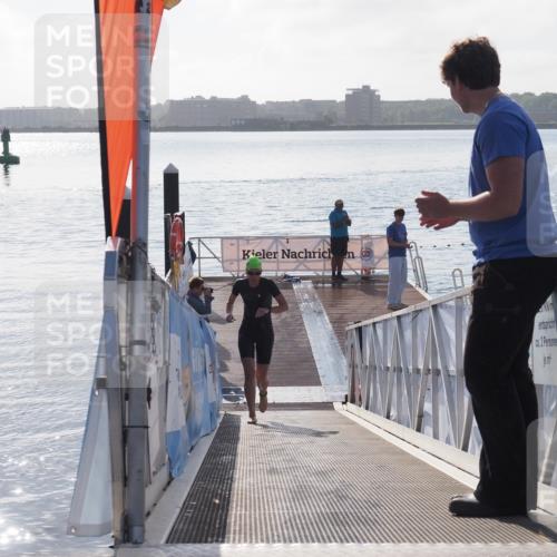 17.08.2025 - KN Förde Triathlon 2025 MichiJ http://msf.ph/oto/8576661 17.08.2025 09:11:13 Schwimmen 117, 116, 117, 125, 157 meine-sportfotos.de
