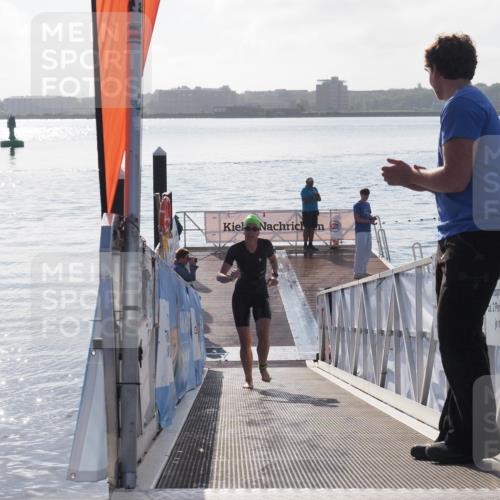 17.08.2025 - KN Förde Triathlon 2025 MichiJ http://msf.ph/oto/8576676 17.08.2025 09:11:14 Schwimmen 117, 116, 117, 125, 157 meine-sportfotos.de