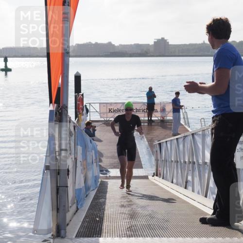 17.08.2025 - KN Förde Triathlon 2025 MichiJ http://msf.ph/oto/8576682 17.08.2025 09:11:14 Schwimmen 117, 116, 117, 125, 157 meine-sportfotos.de