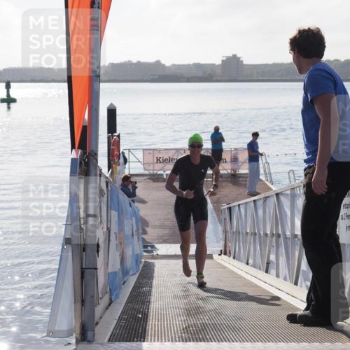 17.08.2025 - KN Förde Triathlon 2025 MichiJ http://msf.ph/oto/8576690 17.08.2025 09:11:15 Schwimmen 117, 116, 117, 125, 157 meine-sportfotos.de