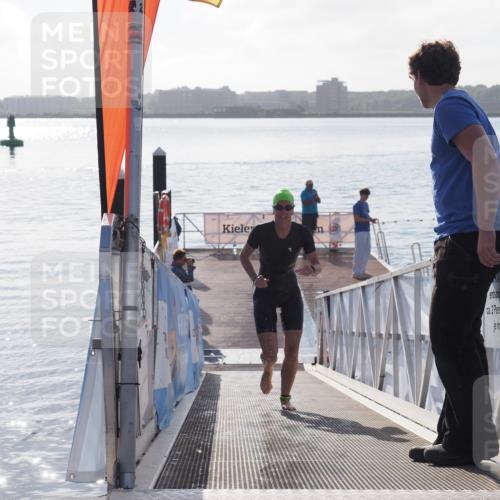 17.08.2025 - KN Förde Triathlon 2025 MichiJ http://msf.ph/oto/8576693 17.08.2025 09:11:15 Schwimmen 117, 116, 117, 125, 157 meine-sportfotos.de