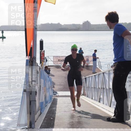 17.08.2025 - KN Förde Triathlon 2025 MichiJ http://msf.ph/oto/8576699 17.08.2025 09:11:15 Schwimmen 117, 116, 117, 125, 157 meine-sportfotos.de