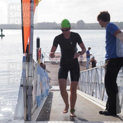 17.08.2025 - KN Förde Triathlon 2025 MichiJ http://msf.ph/oto/8576714 17.08.2025 09:11:16 Schwimmen 117, 116, 117, 125, 157 meine-sportfotos.de