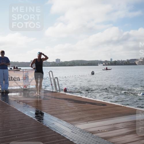 17.08.2025 - KN Förde Triathlon 2025 KatJ http://msf.ph/oto/8576770 17.08.2025 09:15:07 Schwimmen 133, 143, 145, 147, 152, 133, 145, 147, 152 meine-sportfotos.de