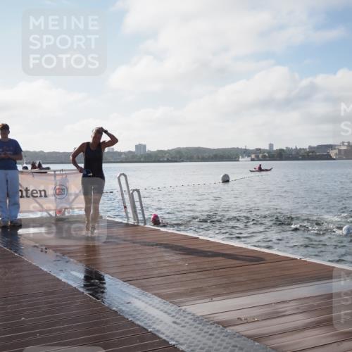 17.08.2025 - KN Förde Triathlon 2025 KatJ http://msf.ph/oto/8576772 17.08.2025 09:15:07 Schwimmen 133, 143, 145, 147, 152, 133, 145, 147, 152 meine-sportfotos.de