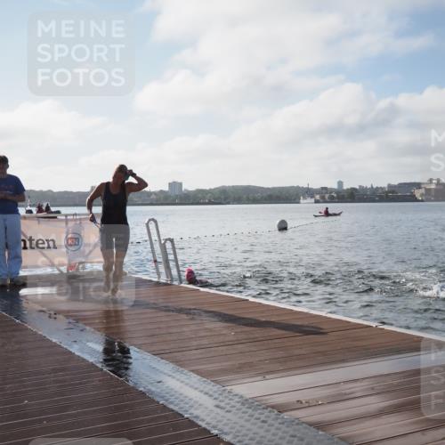 17.08.2025 - KN Förde Triathlon 2025 KatJ http://msf.ph/oto/8576773 17.08.2025 09:15:07 Schwimmen 133, 143, 145, 147, 152, 133, 145, 147, 152 meine-sportfotos.de