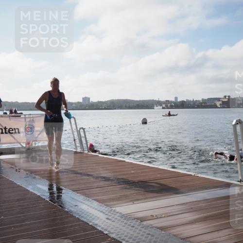 17.08.2025 - KN Förde Triathlon 2025 KatJ http://msf.ph/oto/8576781 17.08.2025 09:15:07 Schwimmen 133, 143, 145, 147, 152, 133, 145, 147, 152 meine-sportfotos.de