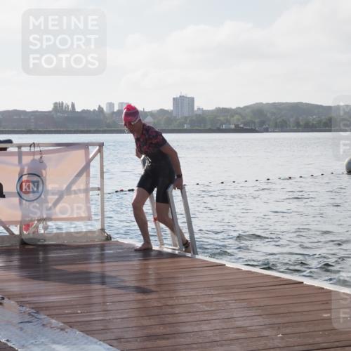 17.08.2025 - KN Förde Triathlon 2025 KatJ http://msf.ph/oto/8576795 17.08.2025 09:15:12 Schwimmen 143, 145, 147, 133, 143, 145, 147, 152 meine-sportfotos.de