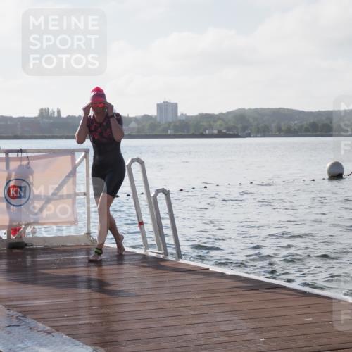 17.08.2025 - KN Förde Triathlon 2025 KatJ http://msf.ph/oto/8576806 17.08.2025 09:15:13 Schwimmen 143, 145, 147, 133, 143, 145, 147 meine-sportfotos.de