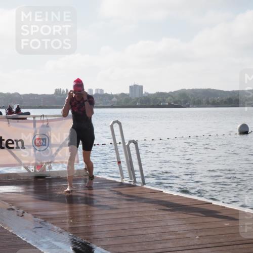 17.08.2025 - KN Förde Triathlon 2025 KatJ http://msf.ph/oto/8576813 17.08.2025 09:15:13 Schwimmen 143, 145, 147, 133, 143, 145, 147 meine-sportfotos.de