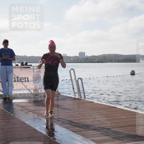17.08.2025 - KN Förde Triathlon 2025 KatJ http://msf.ph/oto/8576826 17.08.2025 09:15:15 Schwimmen 143, 145, 149, 143, 145, 147 meine-sportfotos.de