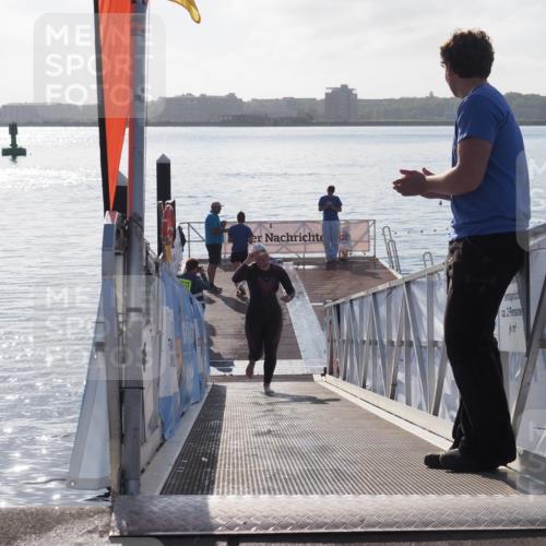 17.08.2025 - KN Förde Triathlon 2025 MichiJ http://msf.ph/oto/8576827 17.08.2025 09:12:25 Schwimmen 127, 127 meine-sportfotos.de