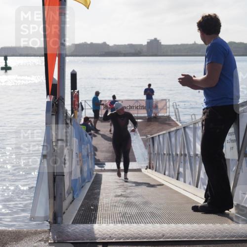 17.08.2025 - KN Förde Triathlon 2025 MichiJ http://msf.ph/oto/8576837 17.08.2025 09:12:26 Schwimmen 127, 127 meine-sportfotos.de