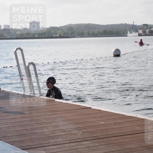 17.08.2025 - KN Förde Triathlon 2025 KatJ http://msf.ph/oto/8576906 17.08.2025 09:15:33 Schwimmen 131, 141, 149, 131, 141, 149 meine-sportfotos.de