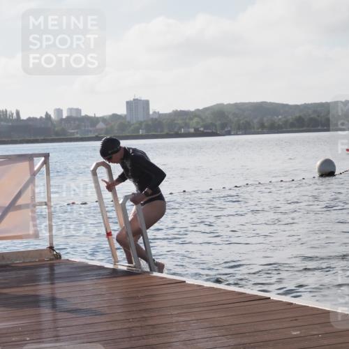 17.08.2025 - KN Förde Triathlon 2025 KatJ http://msf.ph/oto/8576915 17.08.2025 09:15:37 Schwimmen 131, 141, 131, 141, 149 meine-sportfotos.de