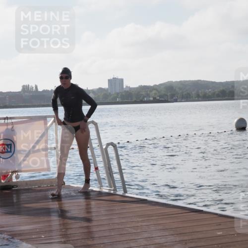 17.08.2025 - KN Förde Triathlon 2025 KatJ http://msf.ph/oto/8576928 17.08.2025 09:15:38 Schwimmen 131, 131, 141, 149 meine-sportfotos.de