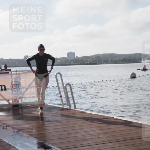 17.08.2025 - KN Förde Triathlon 2025 KatJ http://msf.ph/oto/8576933 17.08.2025 09:15:39 Schwimmen 131, 131, 141 meine-sportfotos.de