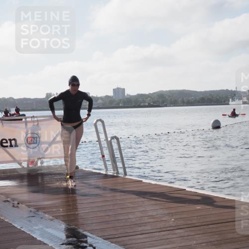 17.08.2025 - KN Förde Triathlon 2025 KatJ http://msf.ph/oto/8576935 17.08.2025 09:15:39 Schwimmen 131, 131, 141 meine-sportfotos.de