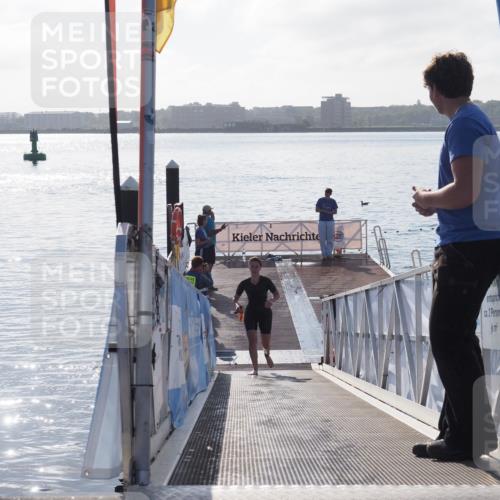 17.08.2025 - KN Förde Triathlon 2025 MichiJ http://msf.ph/oto/8576936 17.08.2025 09:12:50 Schwimmen 136, 142, 136, 142 meine-sportfotos.de