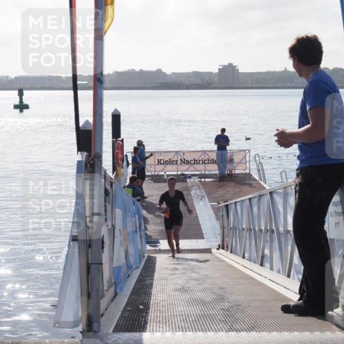 17.08.2025 - KN Förde Triathlon 2025 MichiJ http://msf.ph/oto/8576938 17.08.2025 09:12:50 Schwimmen 136, 142, 136, 142 meine-sportfotos.de