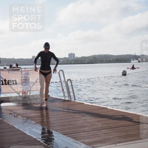 17.08.2025 - KN Förde Triathlon 2025 KatJ http://msf.ph/oto/8576939 17.08.2025 09:15:39 Schwimmen 131, 131, 141 meine-sportfotos.de