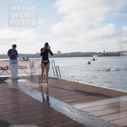 17.08.2025 - KN Förde Triathlon 2025 KatJ http://msf.ph/oto/8576945 17.08.2025 09:15:39 Schwimmen 131, 131, 141 meine-sportfotos.de