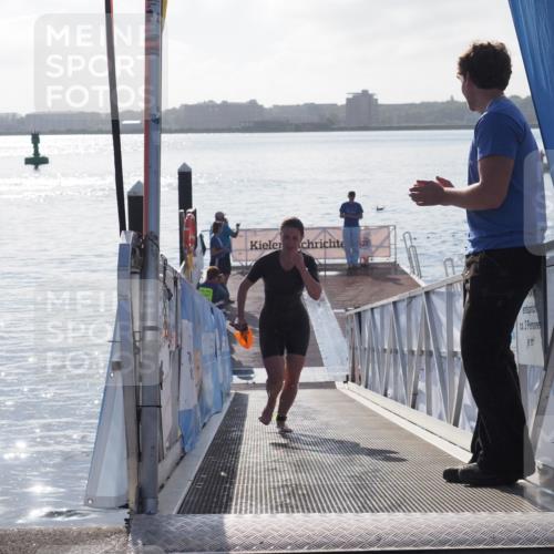 17.08.2025 - KN Förde Triathlon 2025 MichiJ http://msf.ph/oto/8576981 17.08.2025 09:12:53 Schwimmen 136, 142, 142 meine-sportfotos.de