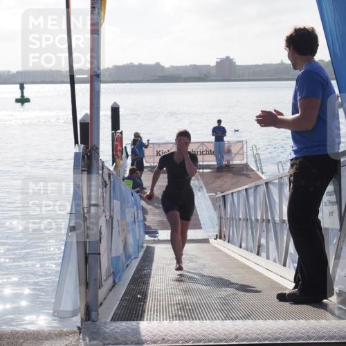17.08.2025 - KN Förde Triathlon 2025 MichiJ http://msf.ph/oto/8576983 17.08.2025 09:12:53 Schwimmen 136, 142, 142 meine-sportfotos.de