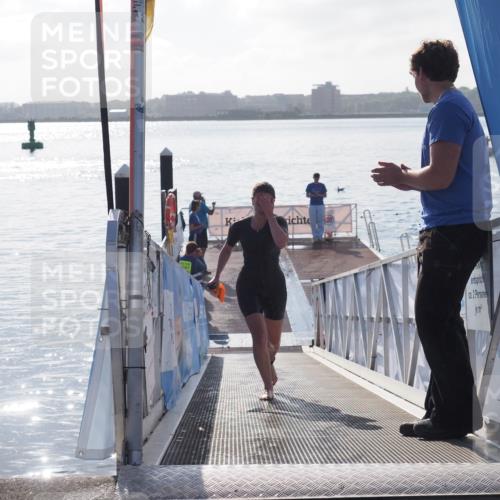 17.08.2025 - KN Förde Triathlon 2025 MichiJ http://msf.ph/oto/8576985 17.08.2025 09:12:53 Schwimmen 136, 142, 142 meine-sportfotos.de