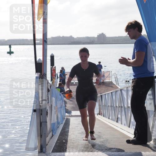 17.08.2025 - KN Förde Triathlon 2025 MichiJ http://msf.ph/oto/8577001 17.08.2025 09:12:54 Schwimmen 136, 142, 142 meine-sportfotos.de
