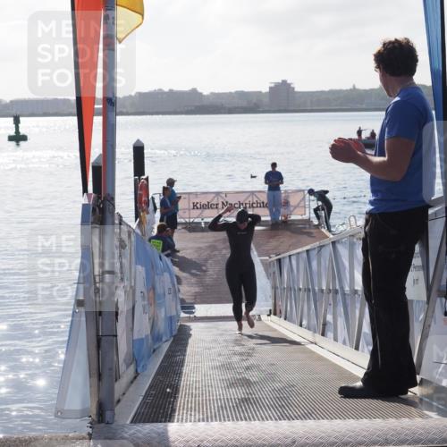 17.08.2025 - KN Förde Triathlon 2025 MichiJ http://msf.ph/oto/8577009 17.08.2025 09:13:09 Schwimmen 126, 122, 126, 130 meine-sportfotos.de