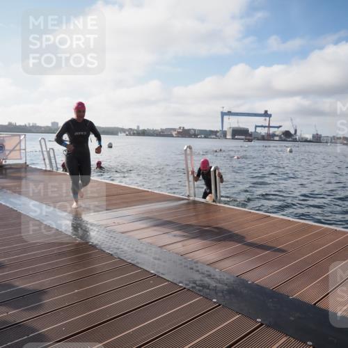 17.08.2025 - KN Förde Triathlon 2025 KatJ http://msf.ph/oto/8577010 17.08.2025 09:16:01 Schwimmen 137, 156, 162, 168, 137, 162, 168 meine-sportfotos.de
