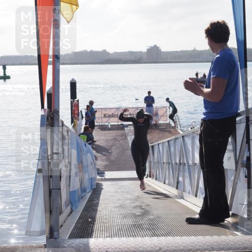 17.08.2025 - KN Förde Triathlon 2025 MichiJ http://msf.ph/oto/8577017 17.08.2025 09:13:10 Schwimmen 126, 122, 126, 130 meine-sportfotos.de