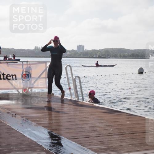 17.08.2025 - KN Förde Triathlon 2025 KatJ http://msf.ph/oto/8577053 17.08.2025 09:16:08 Schwimmen 137, 156, 162, 164, 137, 156, 162, 164, 168 meine-sportfotos.de