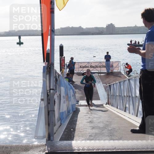 17.08.2025 - KN Förde Triathlon 2025 MichiJ http://msf.ph/oto/8577062 17.08.2025 09:13:16 Schwimmen 122, 126, 122, 130, 135, 198 meine-sportfotos.de