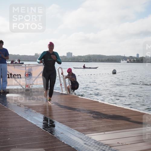 17.08.2025 - KN Förde Triathlon 2025 KatJ http://msf.ph/oto/8577074 17.08.2025 09:16:10 Schwimmen 156, 162, 164, 137, 156, 162, 164, 168 meine-sportfotos.de