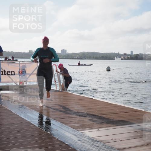 17.08.2025 - KN Förde Triathlon 2025 KatJ http://msf.ph/oto/8577081 17.08.2025 09:16:10 Schwimmen 156, 162, 164, 137, 156, 162, 164, 168 meine-sportfotos.de