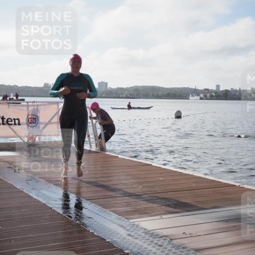 17.08.2025 - KN Förde Triathlon 2025 KatJ http://msf.ph/oto/8577084 17.08.2025 09:16:10 Schwimmen 156, 162, 164, 137, 156, 162, 164, 168 meine-sportfotos.de