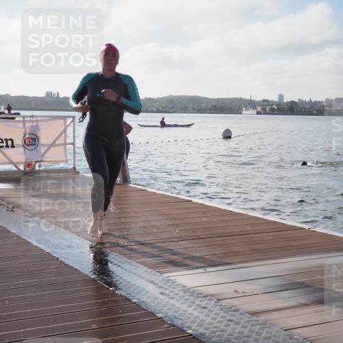 17.08.2025 - KN Förde Triathlon 2025 KatJ http://msf.ph/oto/8577093 17.08.2025 09:16:11 Schwimmen 156, 164, 137, 156, 162, 164 meine-sportfotos.de