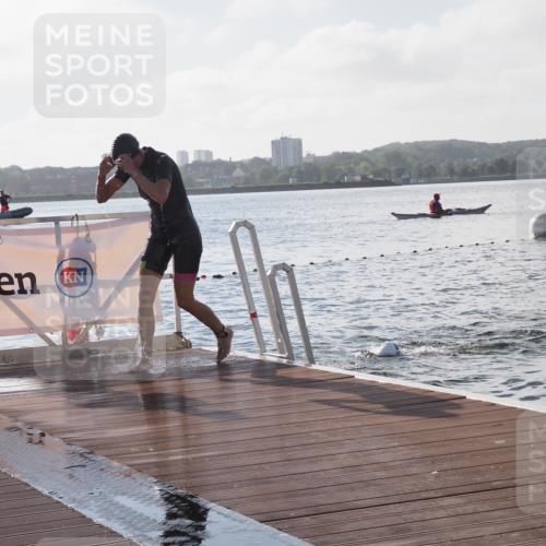 17.08.2025 - KN Förde Triathlon 2025 KatJ http://msf.ph/oto/8577162 17.08.2025 09:16:25 Schwimmen 144, 160, 166, 160, 164, 166 meine-sportfotos.de