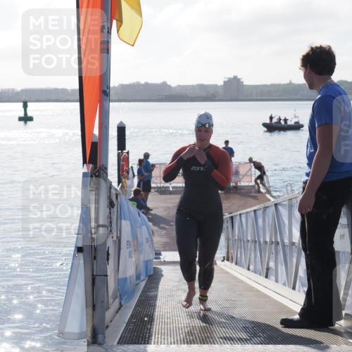 17.08.2025 - KN Förde Triathlon 2025 MichiJ http://msf.ph/oto/8577179 17.08.2025 09:13:22 Schwimmen 122, 126, 130, 130, 135, 148, 198 meine-sportfotos.de